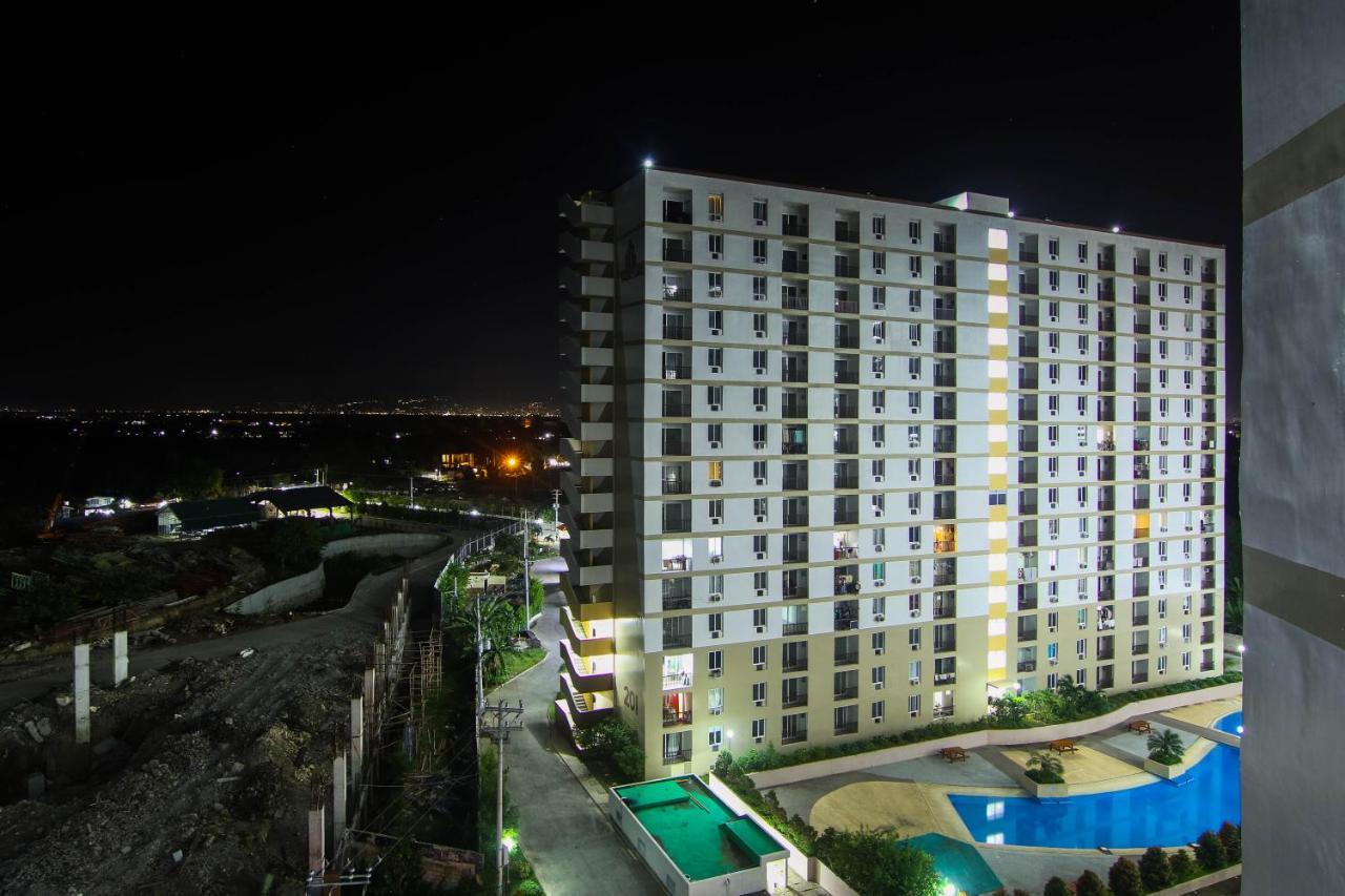 Mak'z Condo Place Lapu-Lapu City Exteriér fotografie