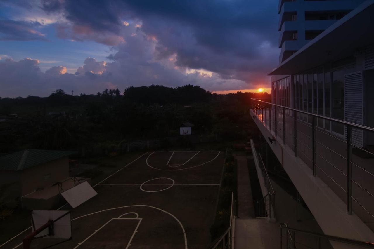 Mak'z Condo Place Lapu-Lapu City Exteriér fotografie